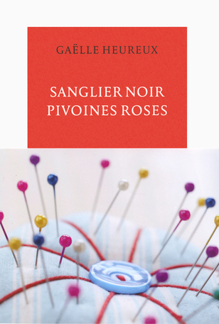 Sanglier noir, pivoines roses